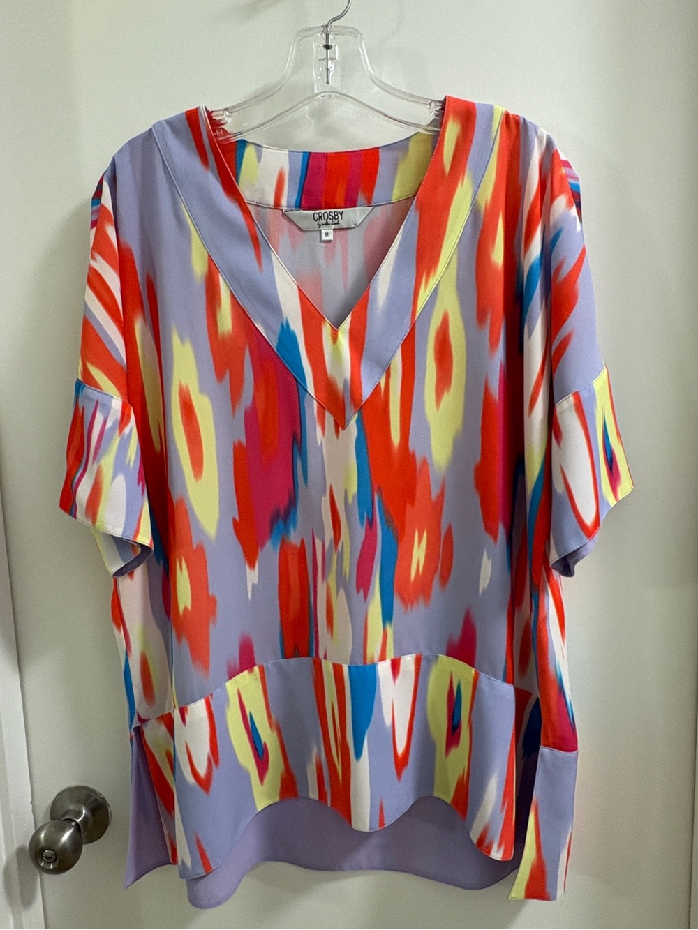 CROSBY by Mollie Burch Lavender Multicolor V-Neck Feather Print Blouse - Medium